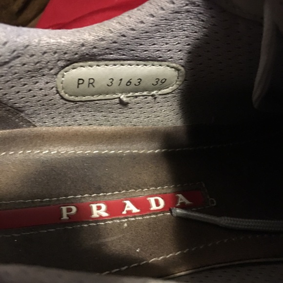 *NOT FOR SALE* Authentic Prada women’s sneakers - Picture 6 of 8